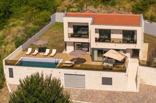 Tomicici Villa | Villa Boka