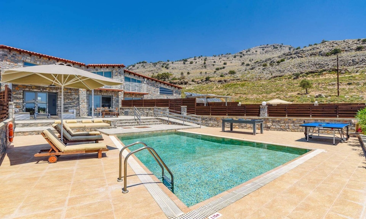 Lardos Villa | Villa Chloe Seastone by Villa Plus
