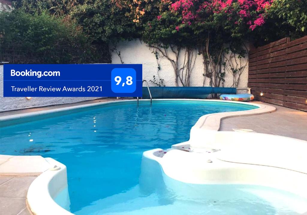 Saronida Villa | Villa Christina with private pool in Saronida, near stunning beaches, Athens airport & Sounio
