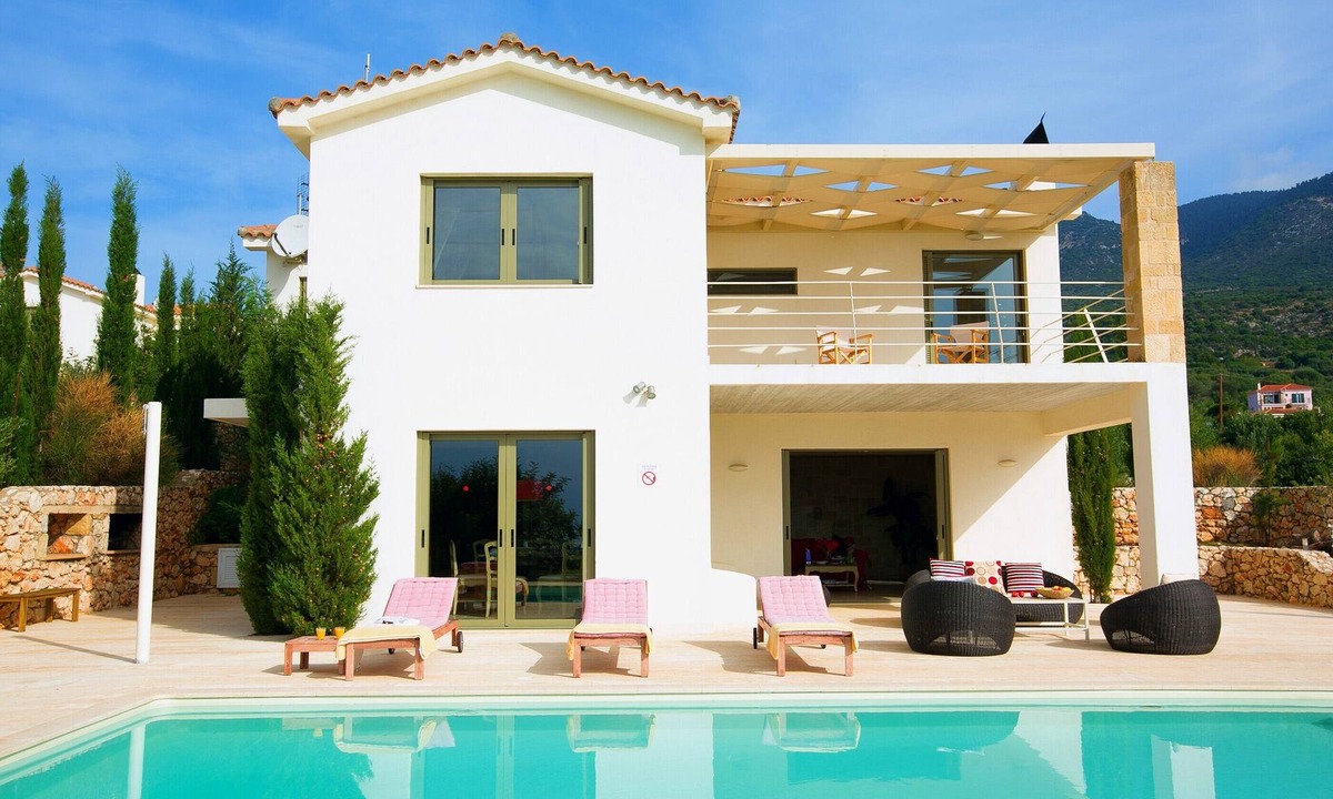 Karavados Villa | Villa 'Corali Ideales Resort' with Sea View, Wi-Fi and Air Conditioning