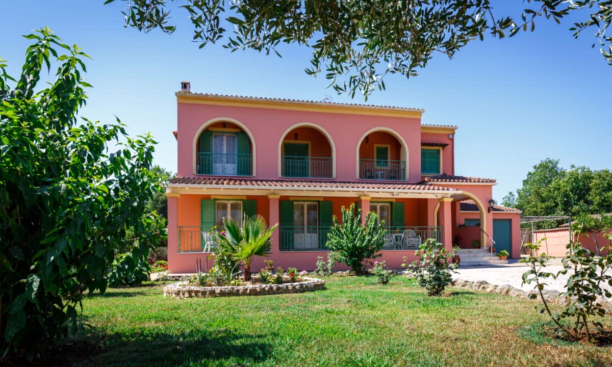 Corfu Town Villa | Villa Cottage Waffa