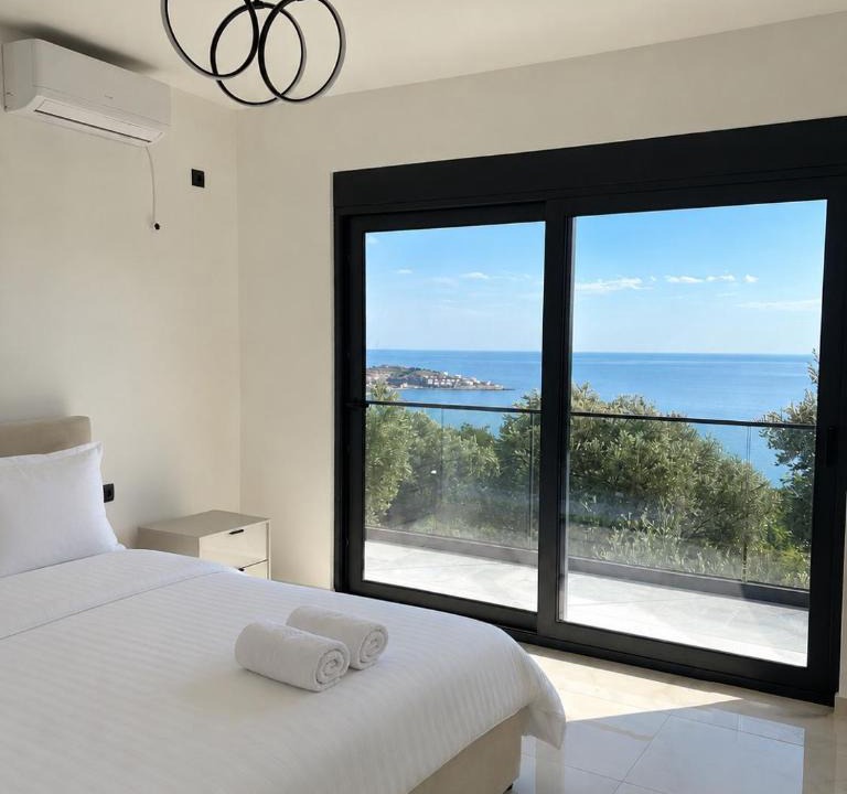 Vitici Villa | Villa Deromano