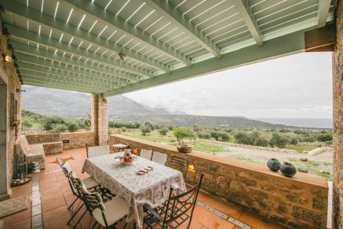 Omales House | Villa Dimitra - Mani , traditional archontiko