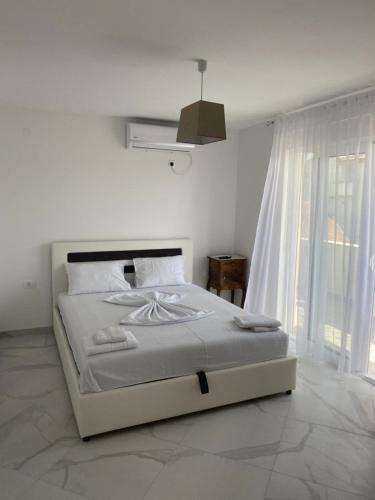 Dobra Voda Apartment | Villa E&E