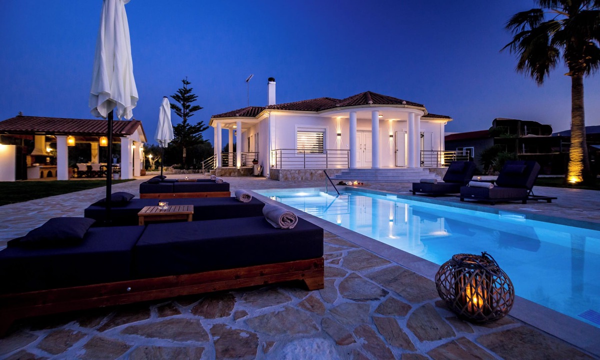 Kalpaki Villa | Villa Ellania. 3-bedroom luxury Villa in Zakinthos with private pool and BBQ