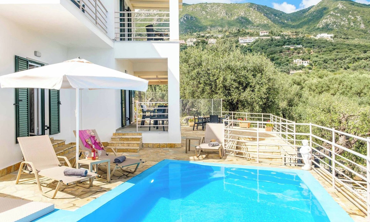 Pirgi Villa | Villa Elli Epavlis - Three Bedroom Villa, Sleeps 6