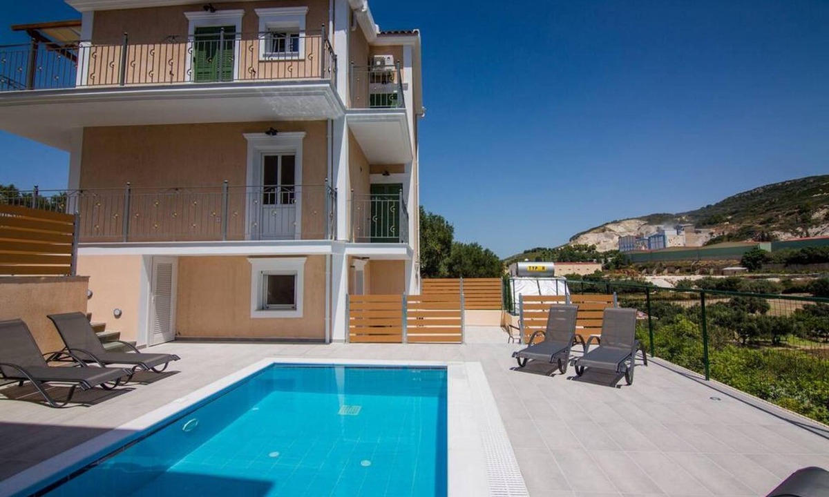 Minia Villa | Villa Elpida at Minies