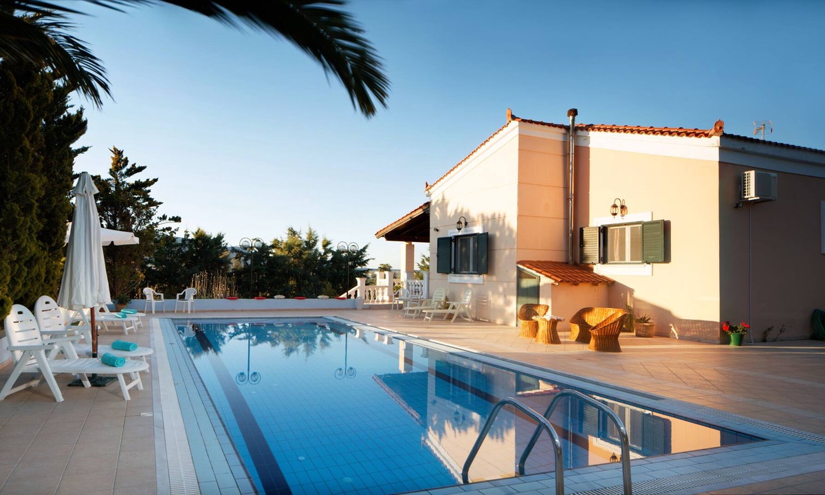 Kastelli Villa | Villa For Rent In Crete