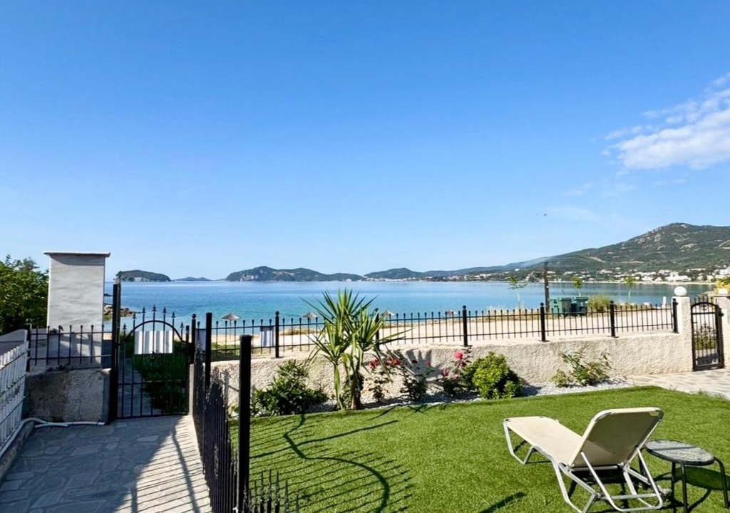 Palaio Tsifliki House | Villa Harmony Beach Front
