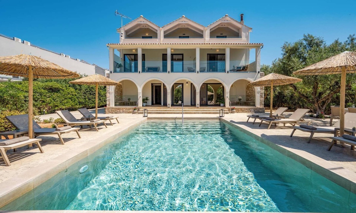 Ano Vasilikos Villa | Villa Ionio Serenity by Villa Plus