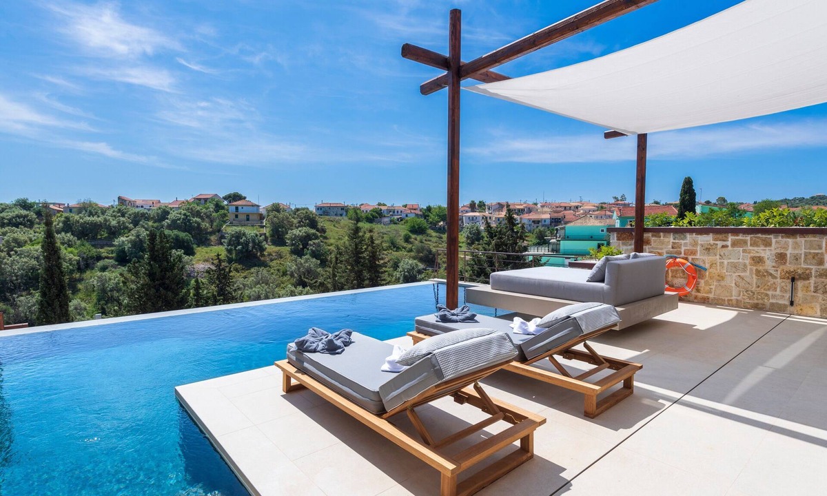 Katomerion Villa | Villa "Ira" with Sea View, Private Pool & Wi-Fi