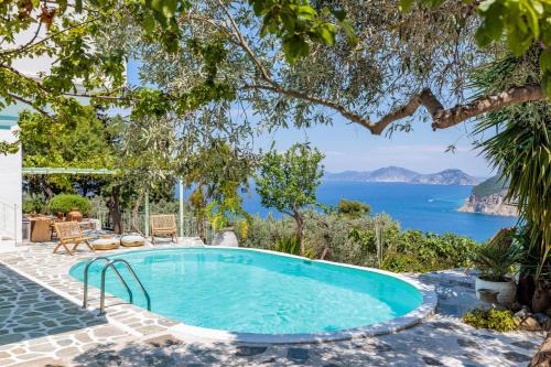 Skopelos Town Villa | Villa Kanaris