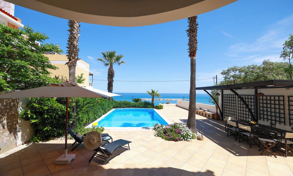 Platana House | Villa Kyma