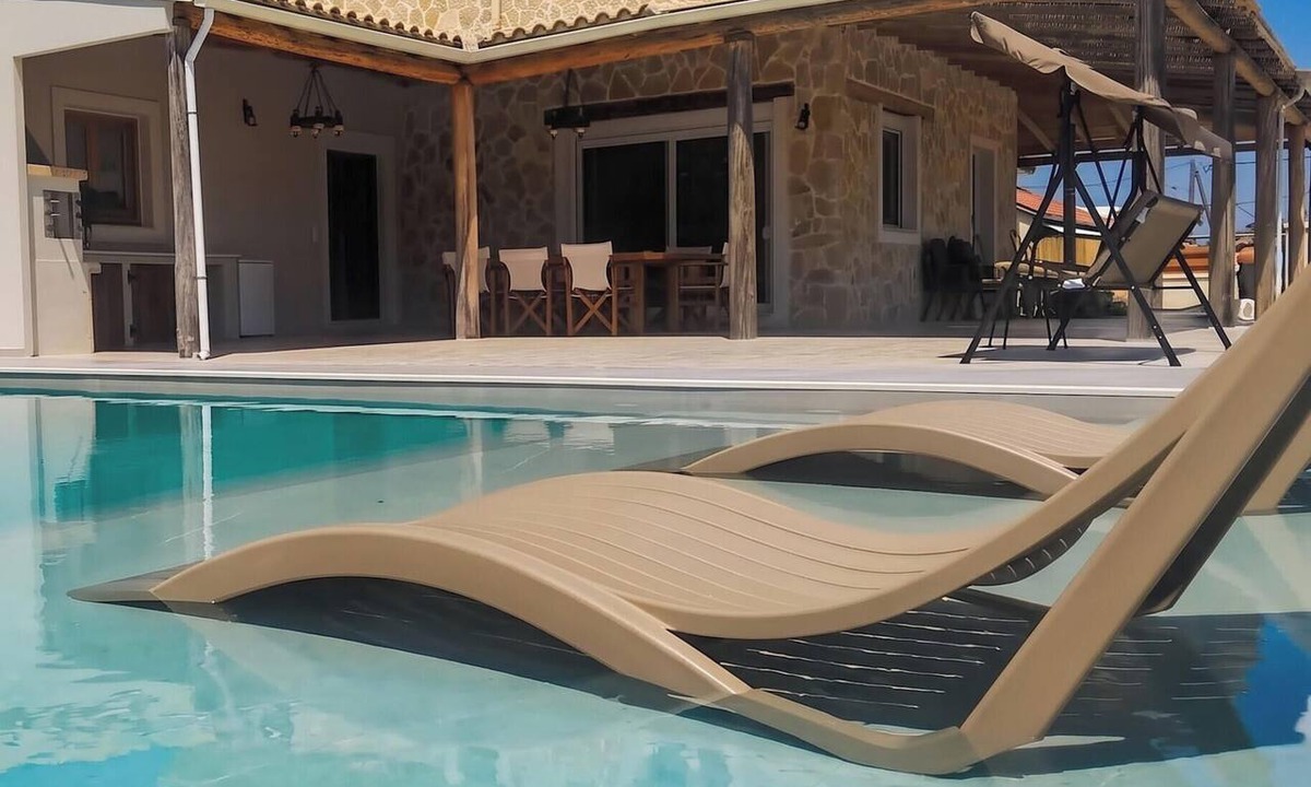 Roda Villa | Villa La Bella Sofia with private pool