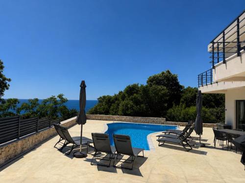 Utjeha Hladna Uvala Villa | Villa LiRa Star Bar Montenegro - Exclusive Adriatic Villa with Private Pool Starry Sky Lounge