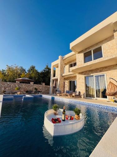 Podostrog Villa | Villa Lotos