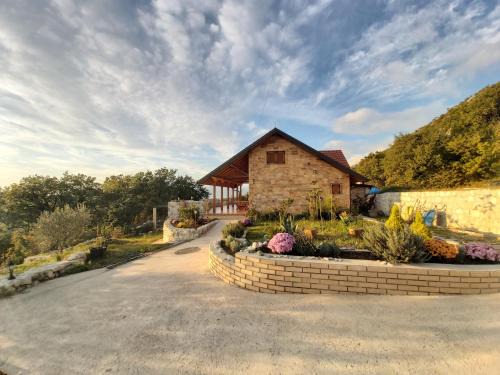 Bratesici House | Villa Magnolia