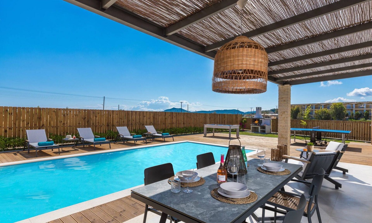 Alykes Villa | Villa Maira Rose by Villa Plus