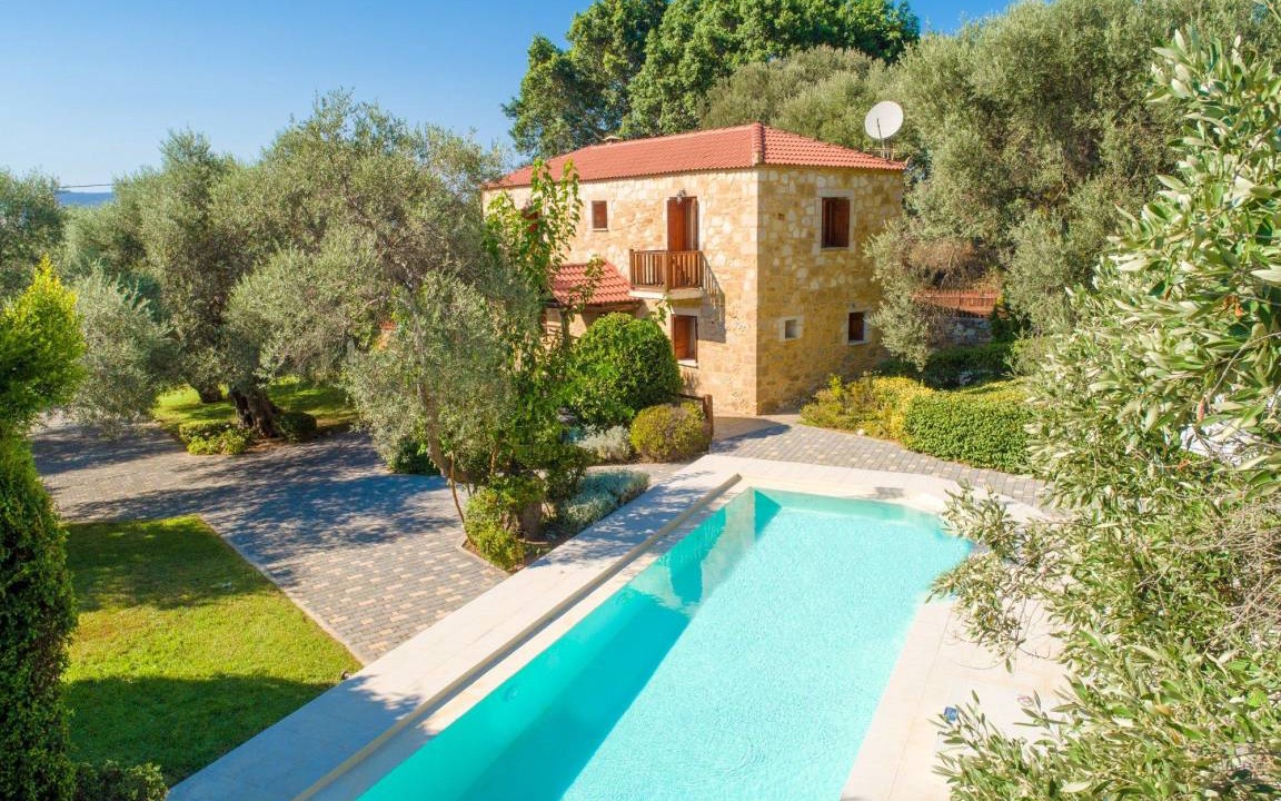 Kolymbari Villa | Villa Miguela: Large Private Pool, A/C, WiFi, Eco-Friendly - 2303
