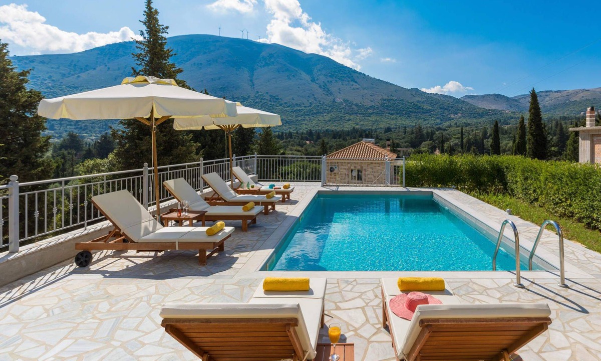 Logarata Villa | Villa Miranda Elis by Villa Plus