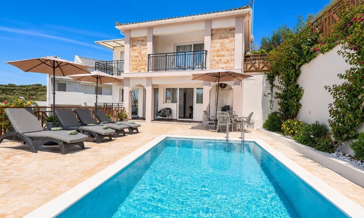 Tsilivi Villa | Villa Naisy - Two Bedroom Villa, Sleeps 4