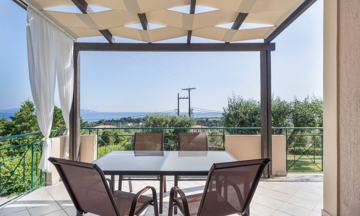 Leivathos Apartment | Villa Olivia with Sea View
