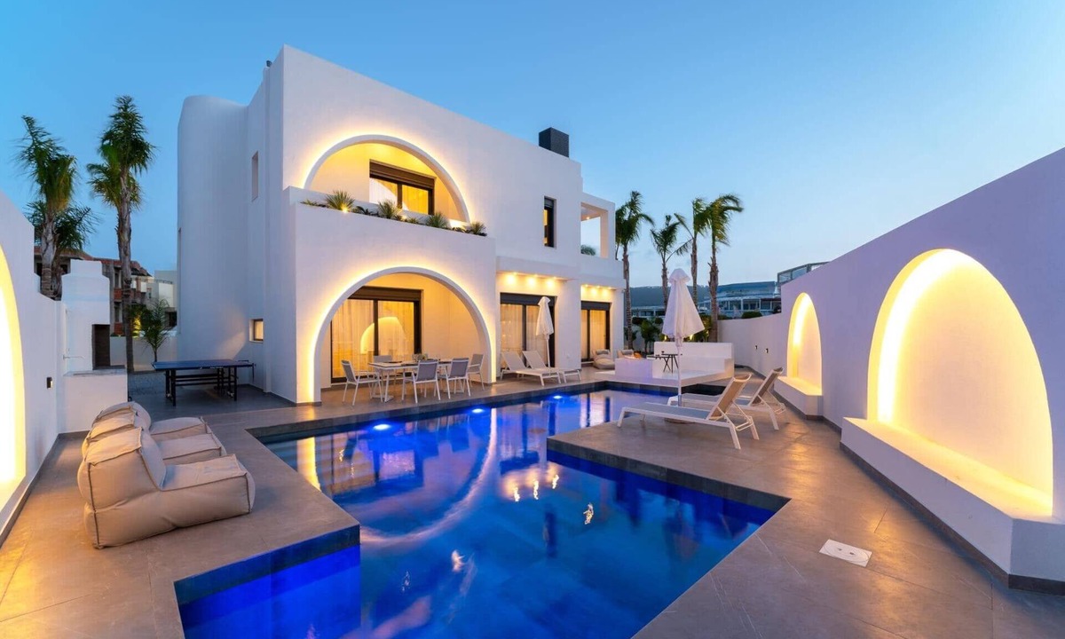 Ialyssos Villa | Villa Palmeras Evelia by Villa Plus