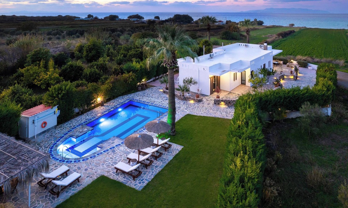 Fanes Villa | Villa Palmeras with private pool