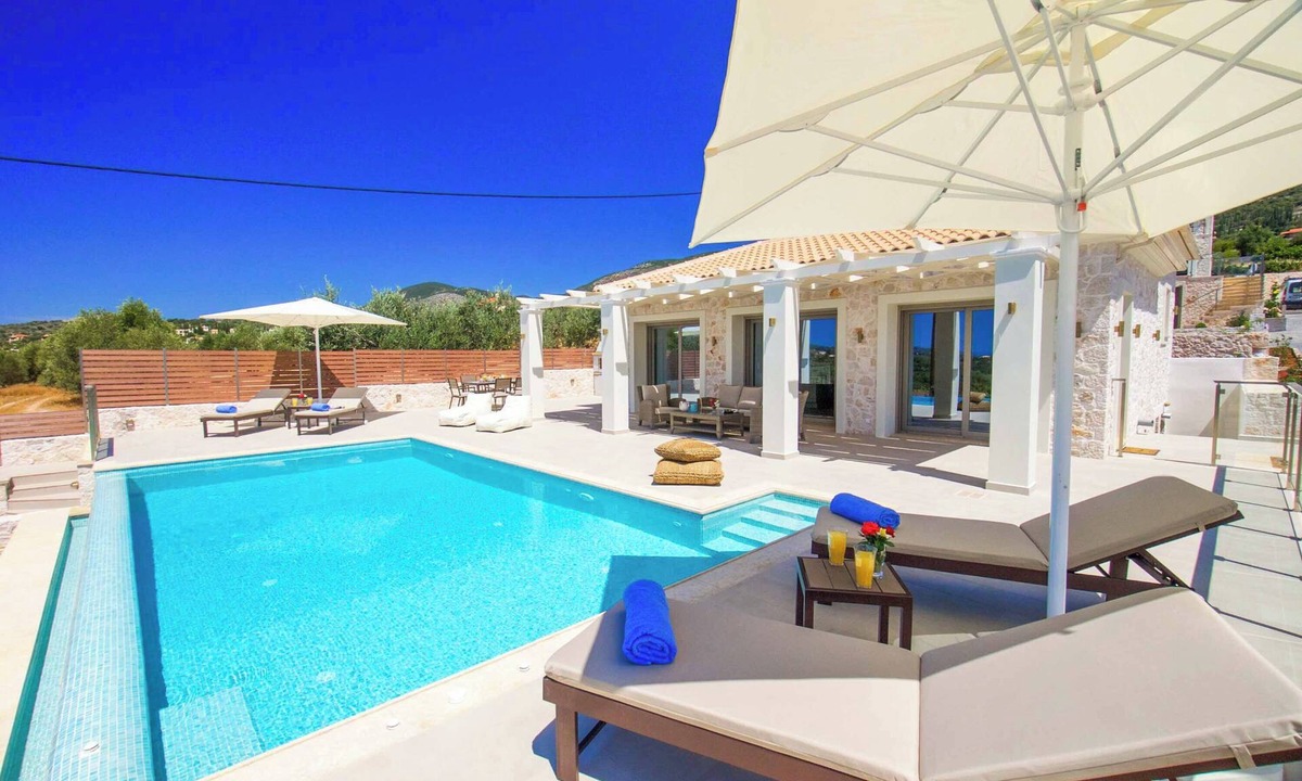 Leivathos Villa | Villa Pangea Kalli - Two Bedroom Villa, Sleeps 4