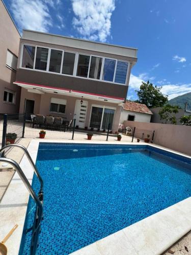 Bar House | Villa Passaggio Private Pool & Tranquil Stay Near the Sea