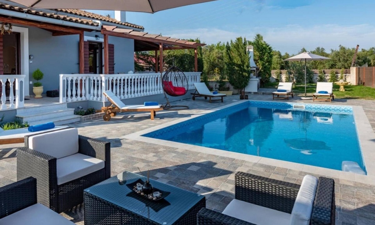 Neromilos Villa | Villa Rose with private pool