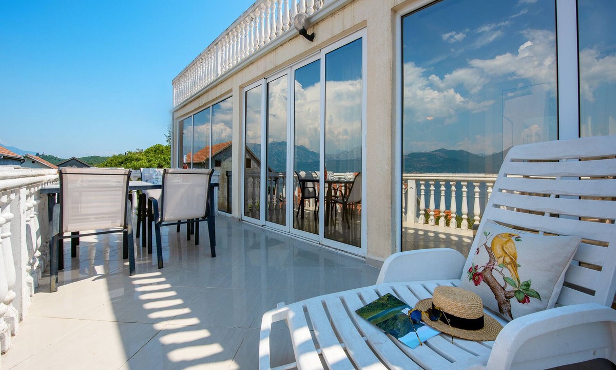 Krasici House | Villa sea view with sauna and pool