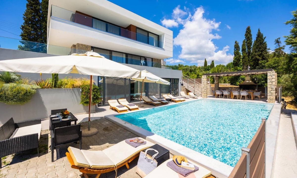 Corfu Town Villa | Villa Seren - Five Bedroom Villa, Sleeps 10