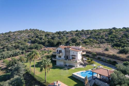 Perama Villa | Villa Sevdas