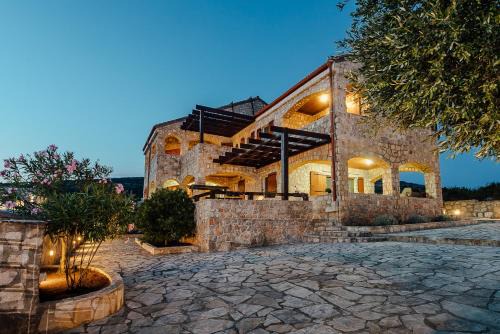 Lustica Villa | Villa Shanti - Pool, Beach & Basketball court
