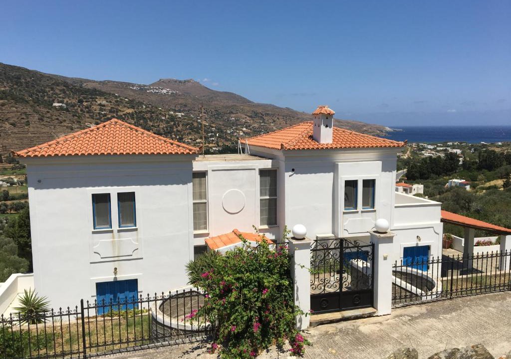 Mousionas House | Villa Sis - Cycladic Sea View Luxury Home near Milos Beach & hiking trails 3, 4 & 5