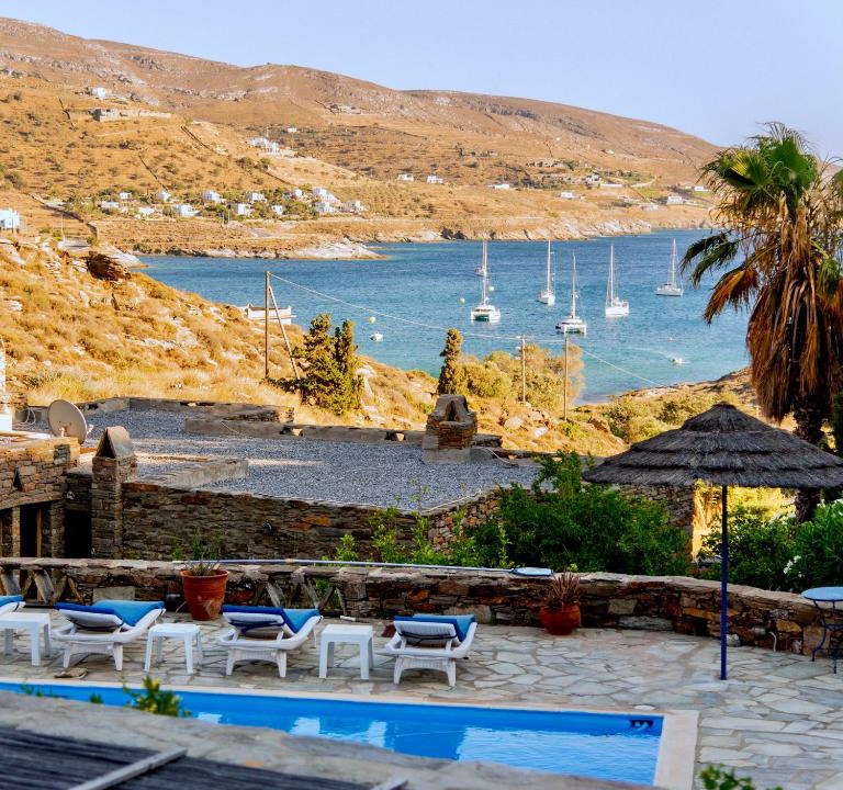 Koundouros Villa | Villa Tereza, 3-Min Walk to Koundouros Beach Waves