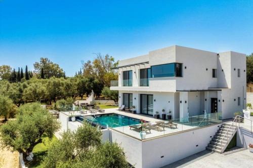 Agrilia Villa | Villa Trevilat by Villa Plus