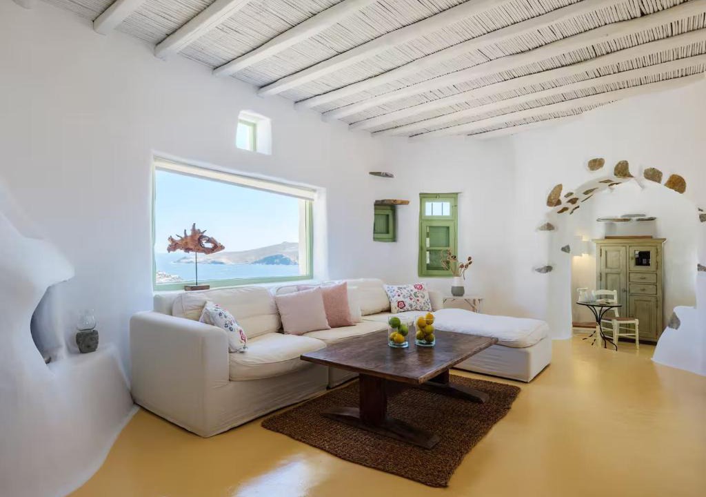 Lavreotiki Villa | Vinara Cycladic Villa