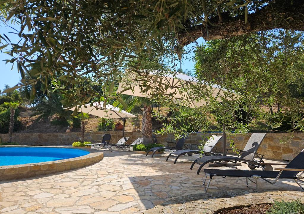 Pylos-Nestoras House | Vrisoules Tapia Poolvilla