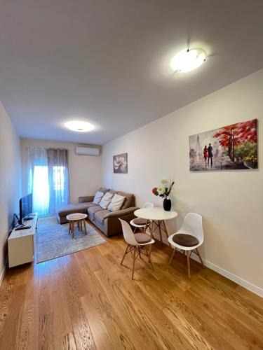 Podgorica Apartment | White Homes 49/71 - Central Point