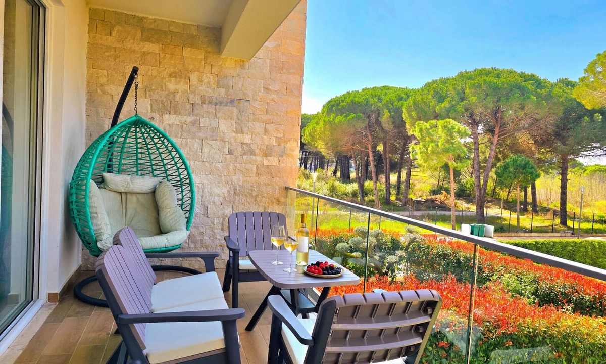 Ishem Apartment | White Moon Apartment 301