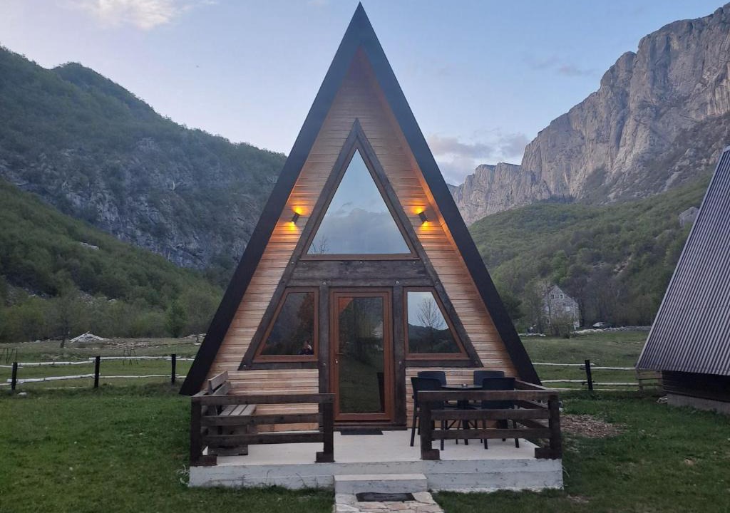 Savnik House | Wooden cottages KONAK