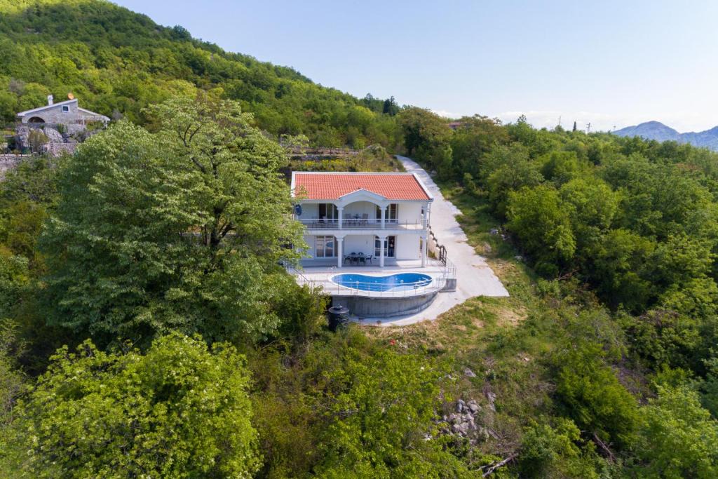 Karuc Villa | Yokana Villa & Pool