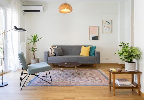 Petralona Apartment | Your Perfect Relaxing Eclectic Gateway In Athens