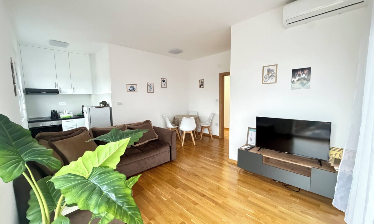 Bijela Apartment | Zenith Apartment - Beach & Private Parking