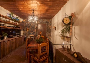 190 m² House ∙ 13 guests in Agios Athanasios