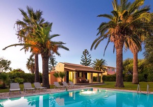 90 m² Villa ∙ 3 bedrooms ∙ 6 guests in Thinali