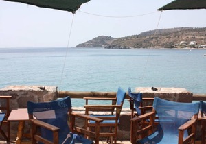 Argo Seafront Retreat - Aegina Seaside Stays in Agia Marina