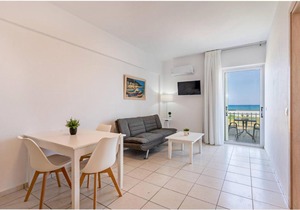Azure Seaside Apts in Rethymno